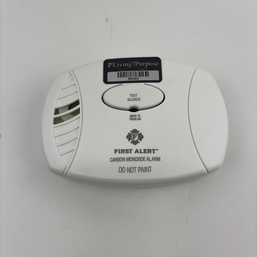 First Alert 1039718 CO400‎ Basic Battery Operated Carbon Monoxide Alarm